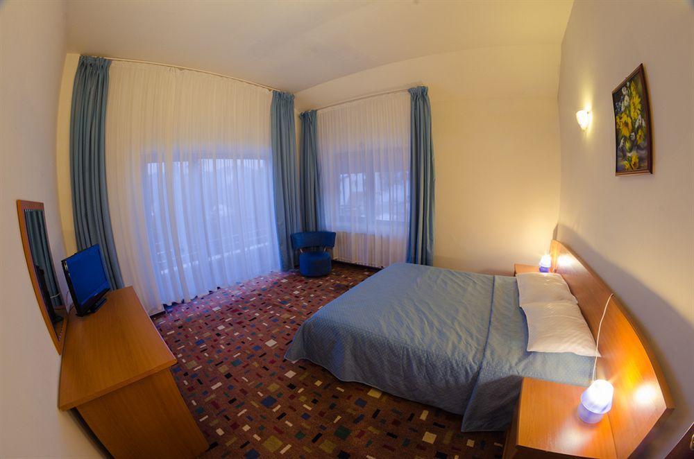 Hotel Hera Predeal Exterior photo