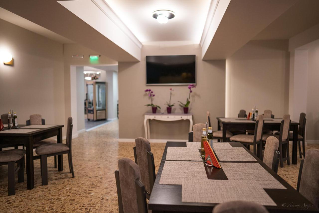 Hotel Hera Predeal Exterior photo